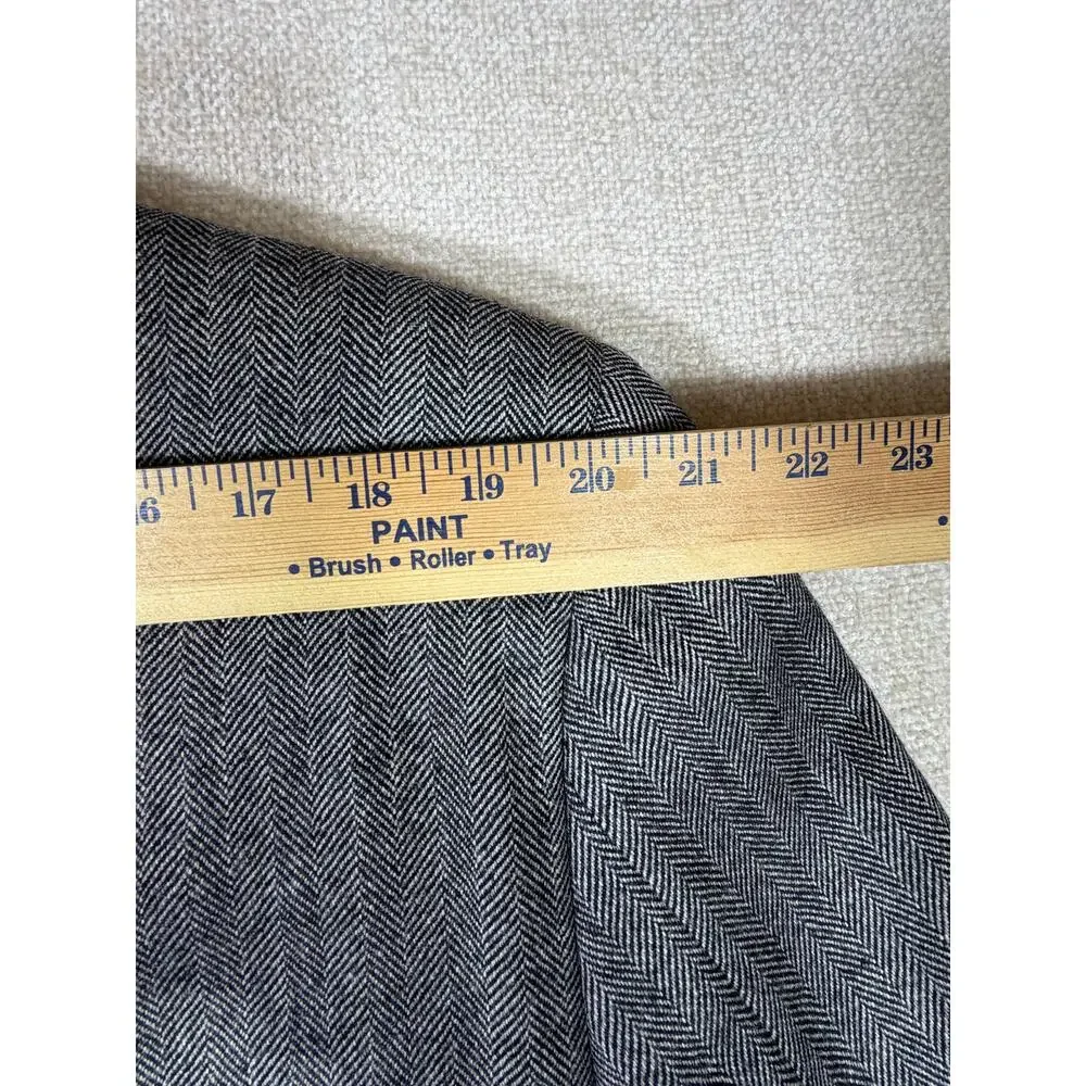 Botany 500 Mens 44L Gray 100% Lambswool 2 Button Herringbone Blazer Jacket Sport